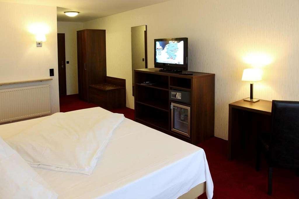 Lobinger-Parkhotel غينغن آن در برنتس الغرفة الصورة