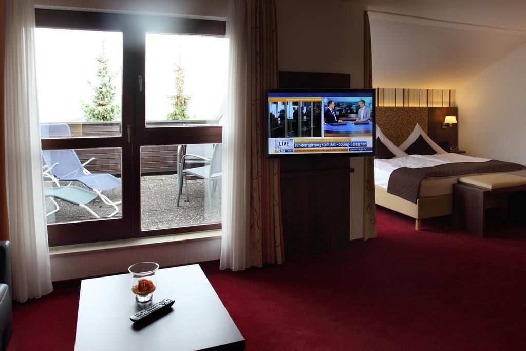 Lobinger-Parkhotel غينغن آن در برنتس المظهر الخارجي الصورة